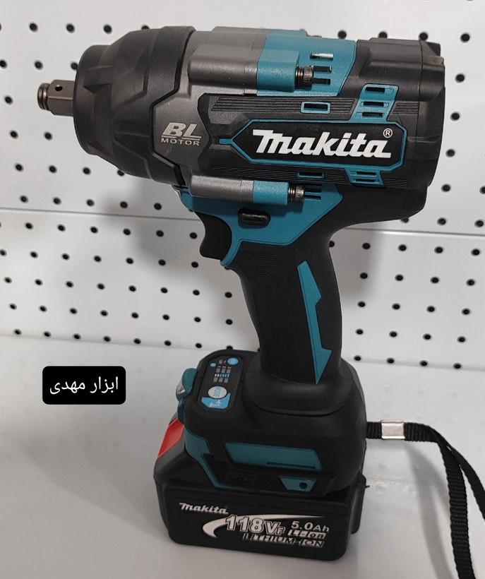 بکس شارژی ۱۱۸ ولت براشلس ماکیتا ۸۰۰ نیوتون ۲ باتری مدل ۹۰۰۶makita