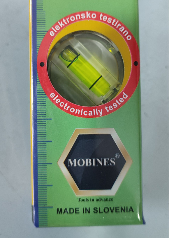 تراز 40 سانتی مگنتی طرح اسلوانی موبینیس مدل LAGB3V040