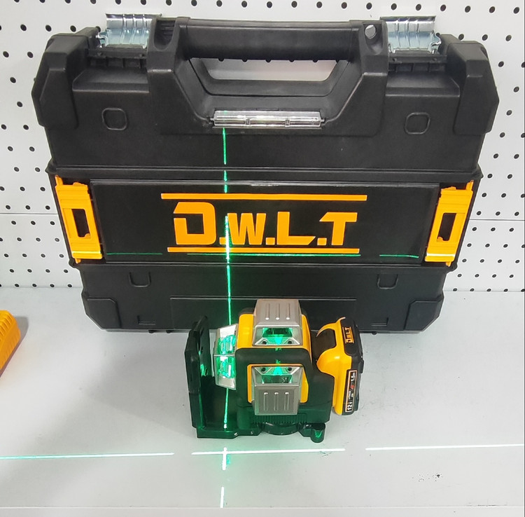 تراز لیزری تور سبز شارژی سه بعدی دیوالت مدل DW3 با دو باتری لیتیومی و کیف BMC